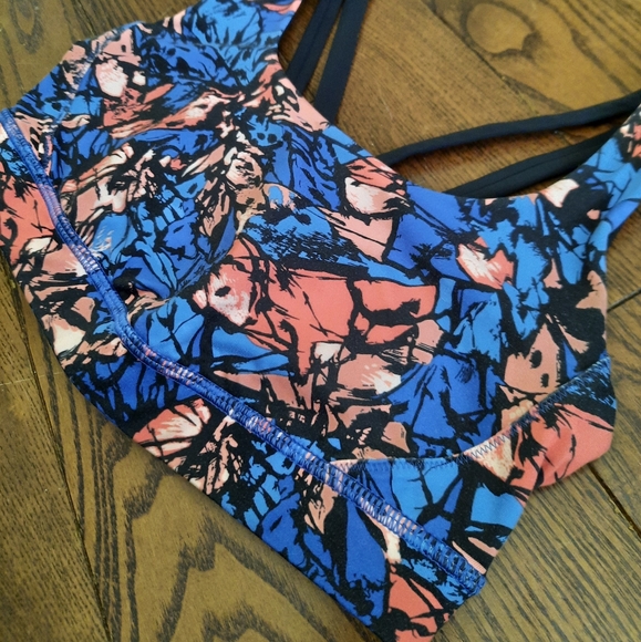 Lululemon Energy Bra *Exhale, Size 4, Mini Paint Storm Harbour Blue Multi - Picture 6 of 9
